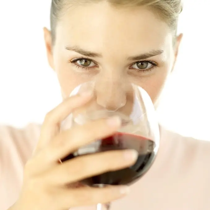 A Few Tips On How To Avoid Staining Your Teeth With Red Wine